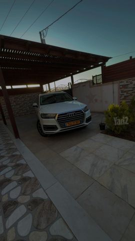 מודעת רכב אאודי Q7