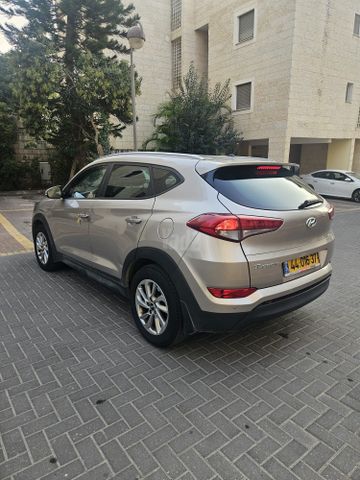יונדאי טוסון