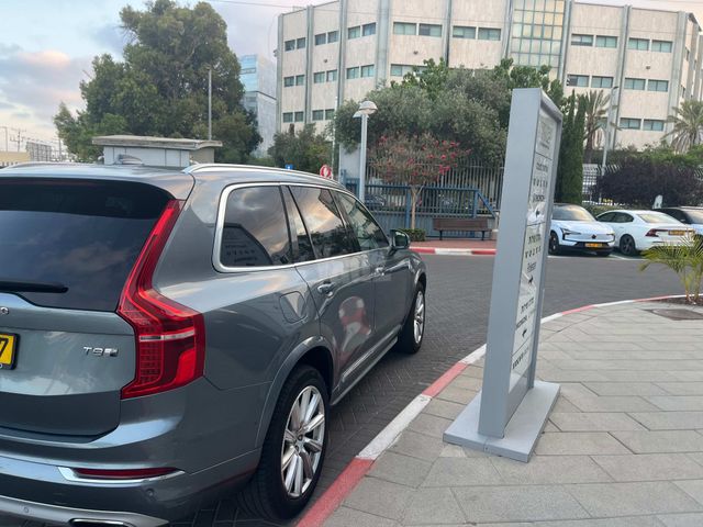וולוו XC90