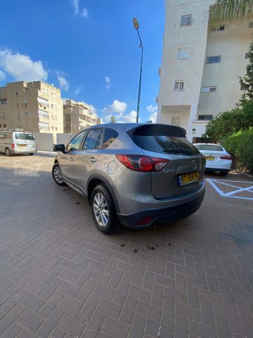 מודעת רכב מאזדה CX-5