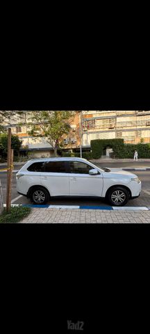 מיצובישי אאוטלנדר
