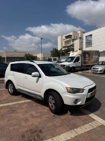 מודעת רכב מיצובישי אאוטלנדר