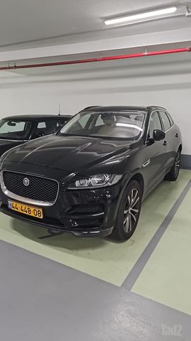יגואר F-Pace