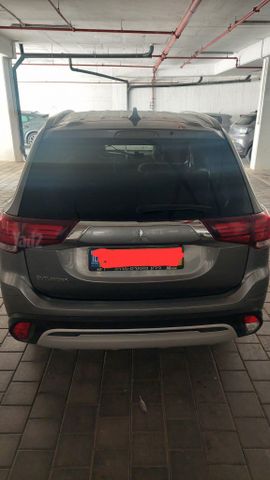 מיצובישי אאוטלנדר