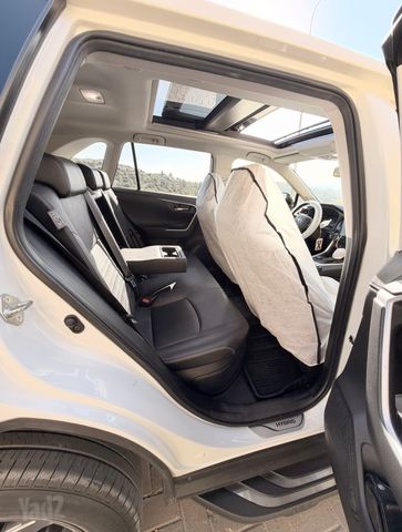 טויוטה RAV4
