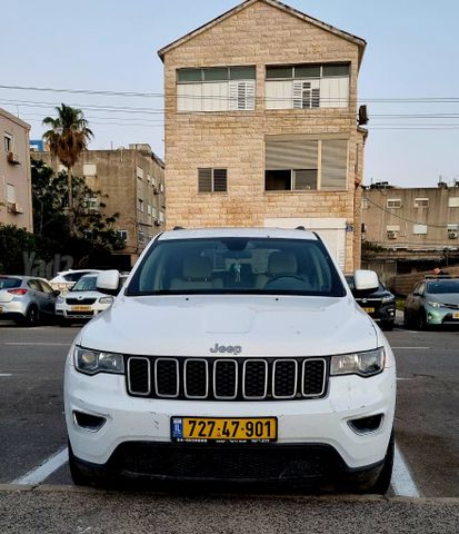 מודעת רכב ג'יפ גרנד צ'ירוקי