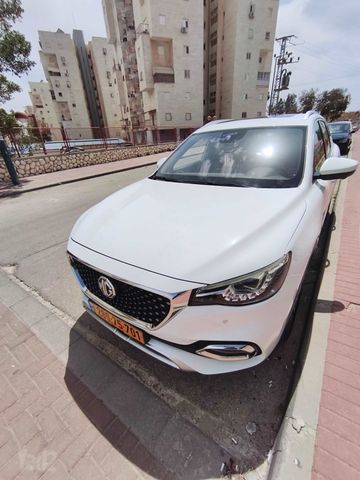אם ג'י EHS PHEV