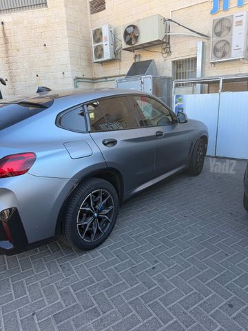 ב מ וו X4