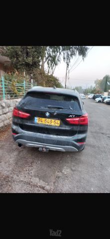 ב מ וו X1
