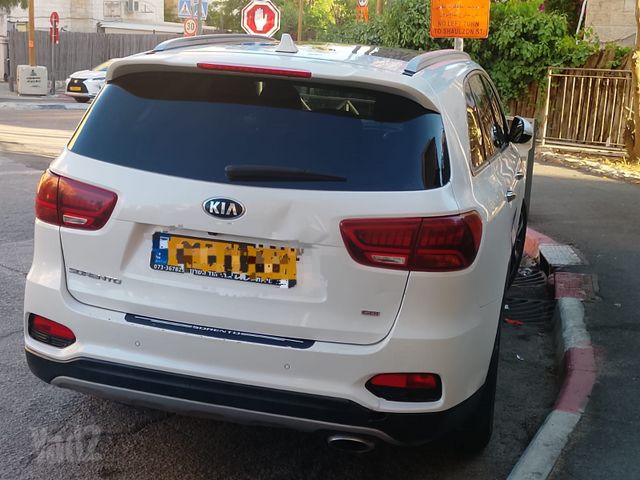 קיה סורנטו