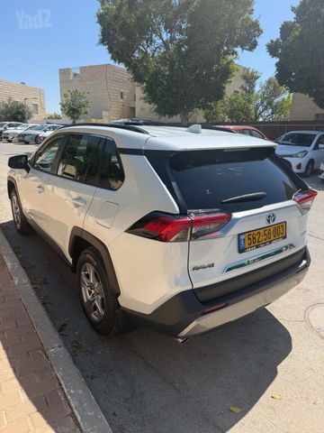 RAV4 E-Xperience היברידי אוט׳ 2.5 (178 כ״ס) [2020-2026]