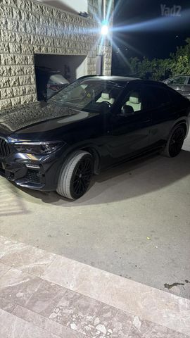 ב מ וו X6