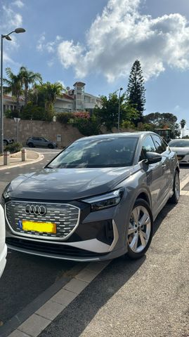 אאודי Q4 e-tron