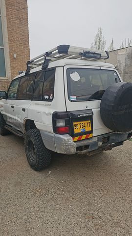 מיצובישי פג'רו