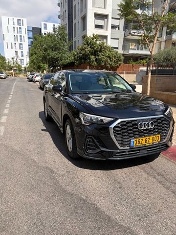 אאודי Q3