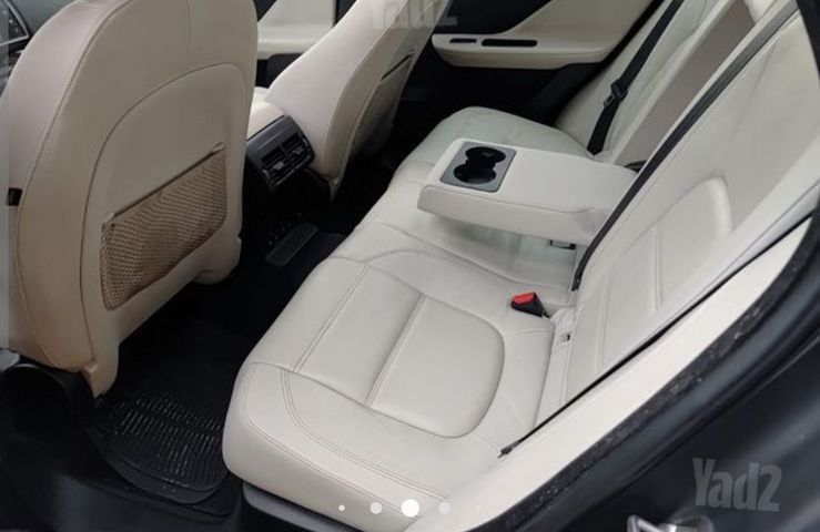 יגואר F-Pace