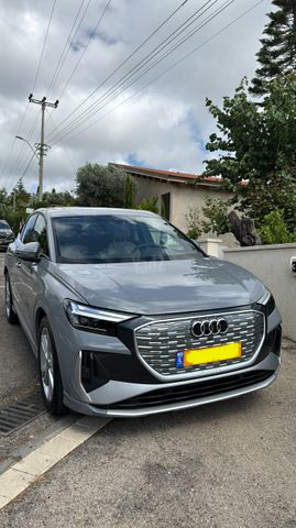 אאודי Q4 e-tron