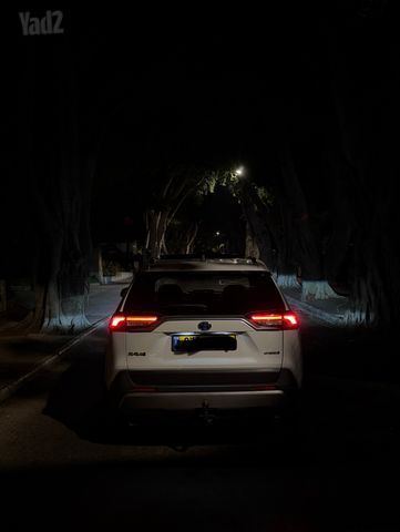 טויוטה RAV4