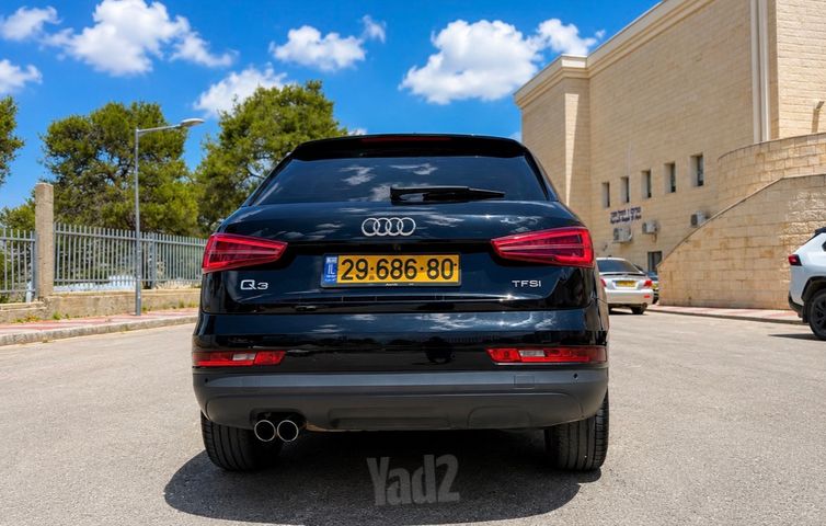אאודי Q3