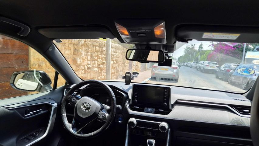 טויוטה RAV4