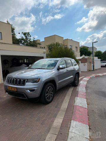 ג'יפ גרנד צ'ירוקי