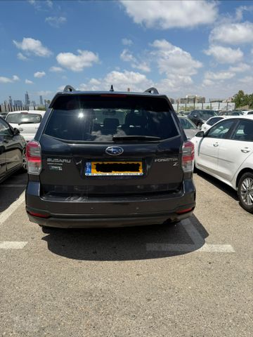 סובארו פורסטר