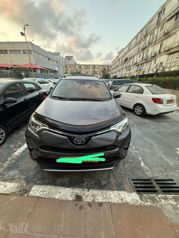 מודעת רכב טויוטה RAV4