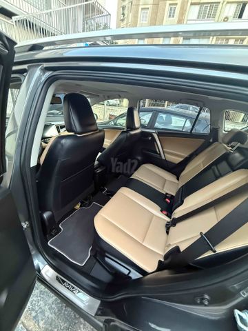 טויוטה RAV4