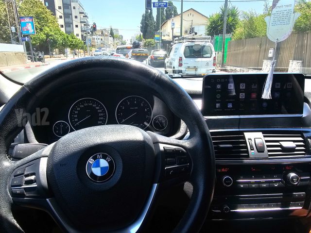 ב מ וו X3