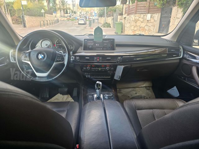 ב מ וו X5