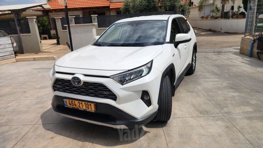 מודעת רכב טויוטה RAV4