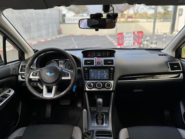 סובארו XV