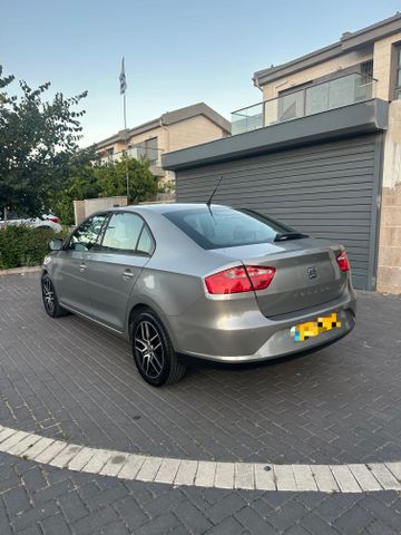 סיאט טולדו