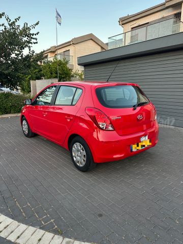 יונדאי i20