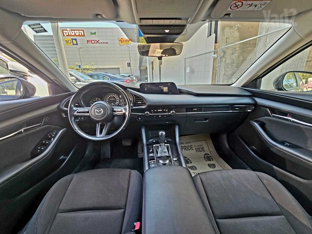 מאזדה 3