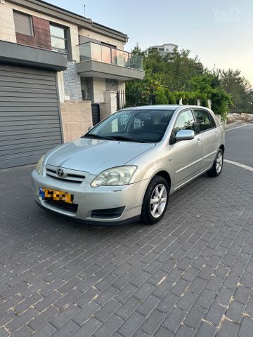 טויוטה קורולה