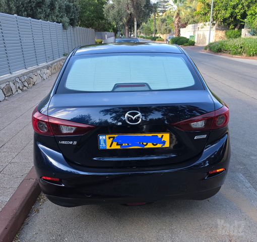 מאזדה 3