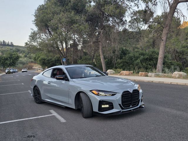 מודעת רכב ב מ וו סדרה 4