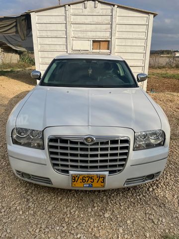 קרייזלר 300