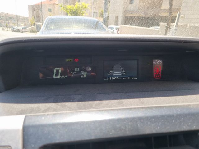 טויוטה פריוס פלוס