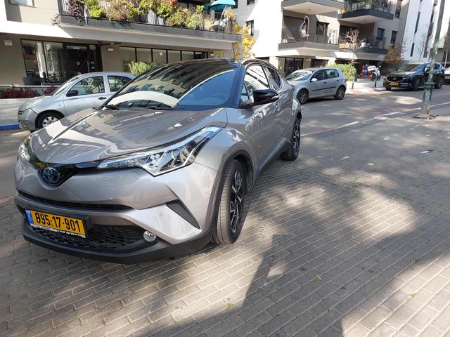 טויוטה C-HR