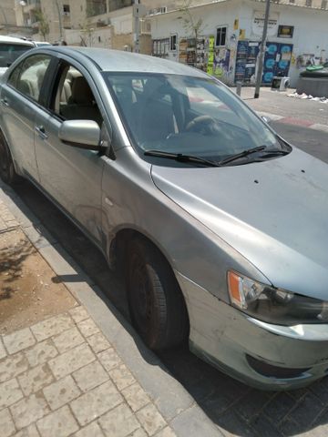 מודעת רכב מיצובישי לנסר
