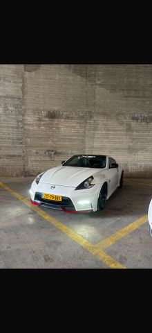 ניסאן 370Z