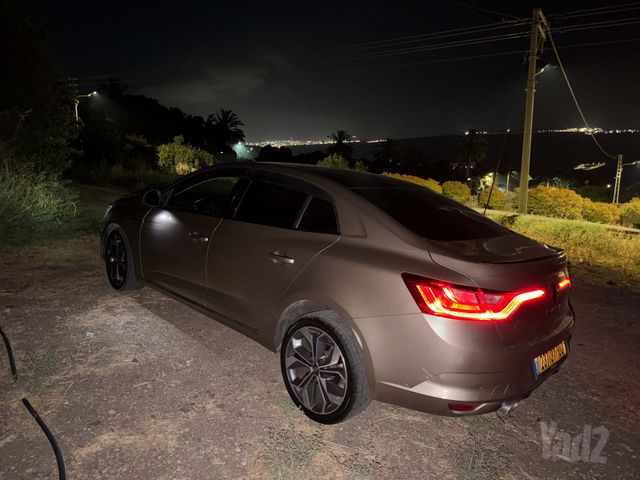 רנו מגאן