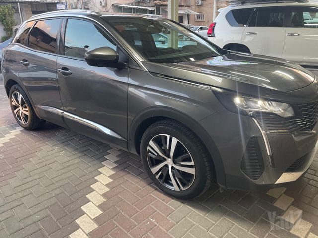 פיג'ו 3008