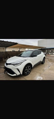 מודעת רכב טויוטה C-HR
