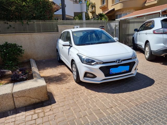 מודעת רכב יונדאי i20