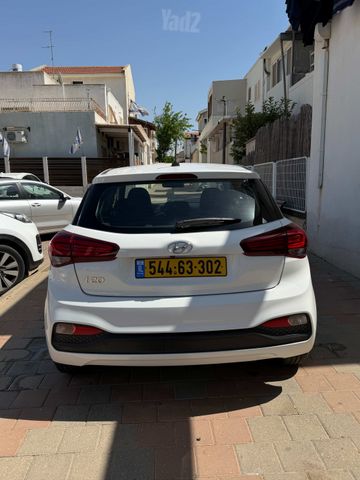 יונדאי i20
