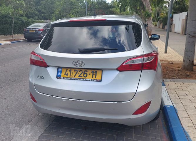 יונדאי i30