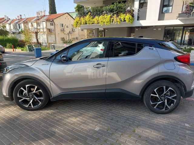 טויוטה C-HR